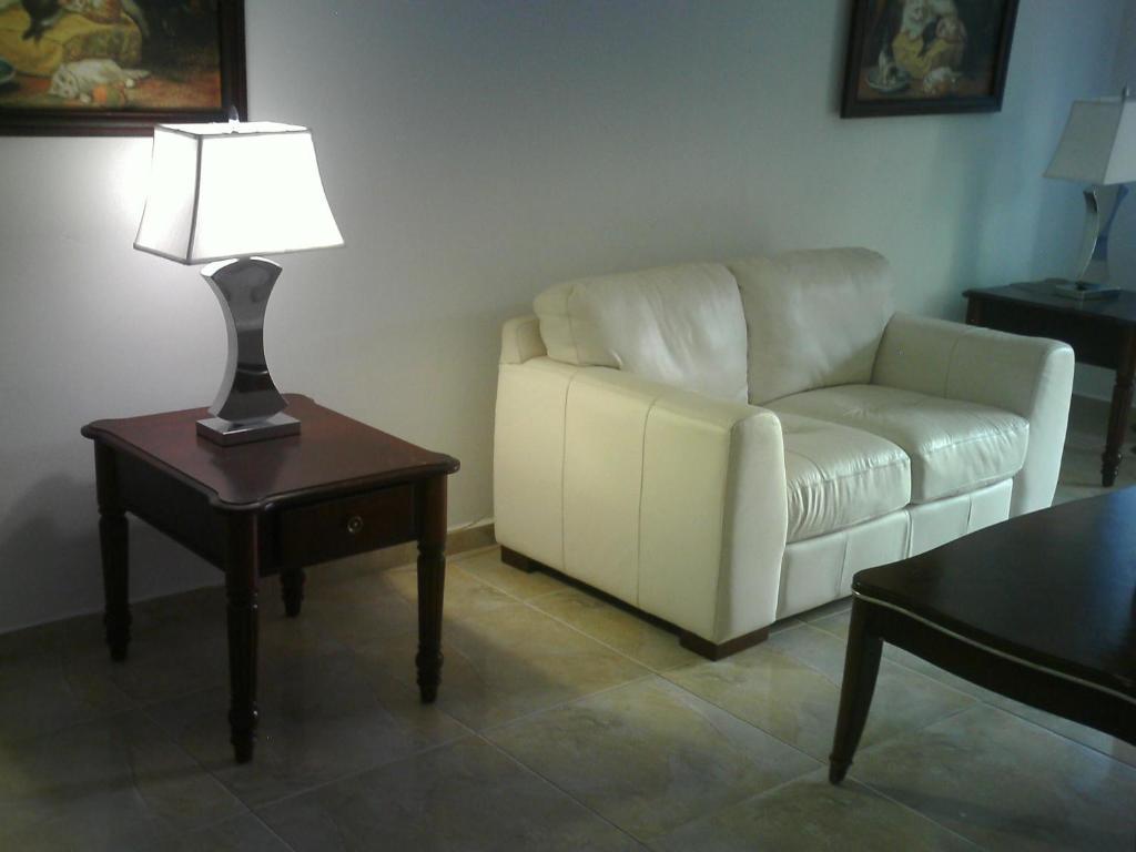 Hotel Colombus Aguada Bagian luar foto
