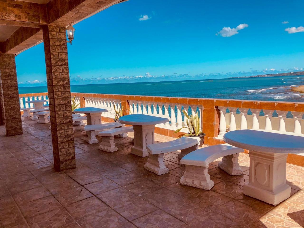 Hotel Colombus Aguada Bagian luar foto